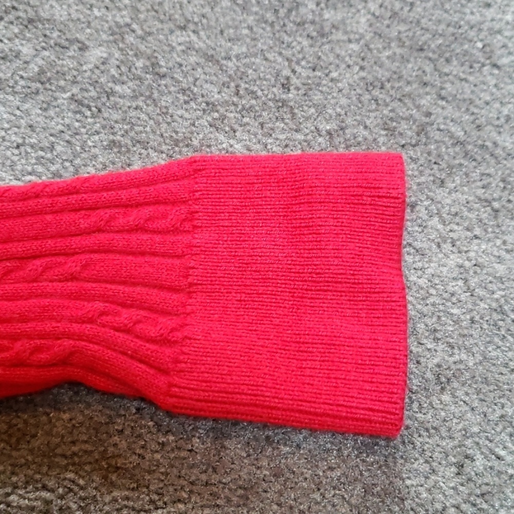 Sweater - Picture 4 of 4
